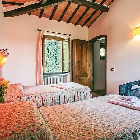 Two-bedroom Holiday In Perugia Holiday home Pilonico Materno