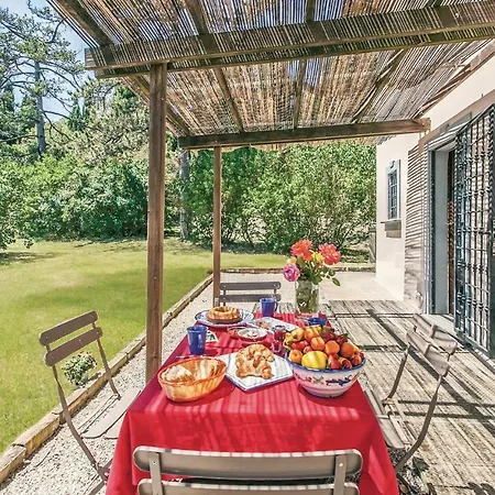 Two-bedroom Holiday In Perugia Holiday home Pilonico Materno